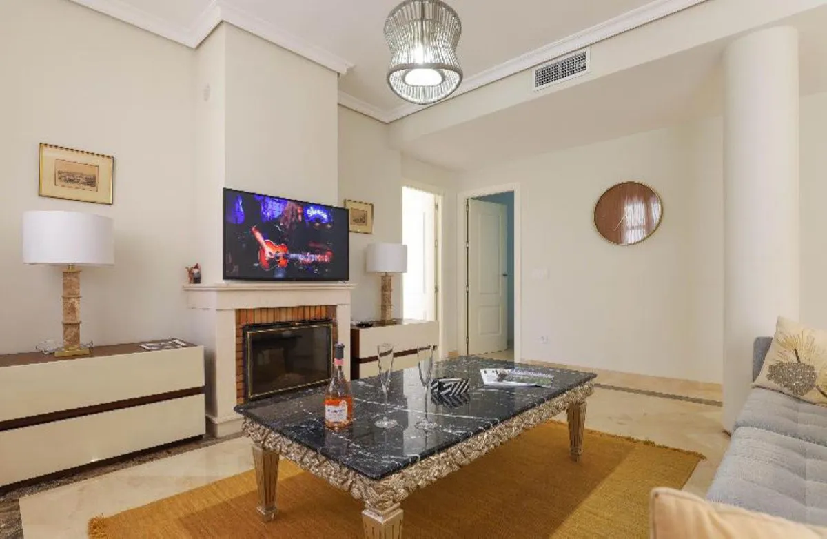 964ca626-b8d7-4a81-a5c2-9e3d7de3b229