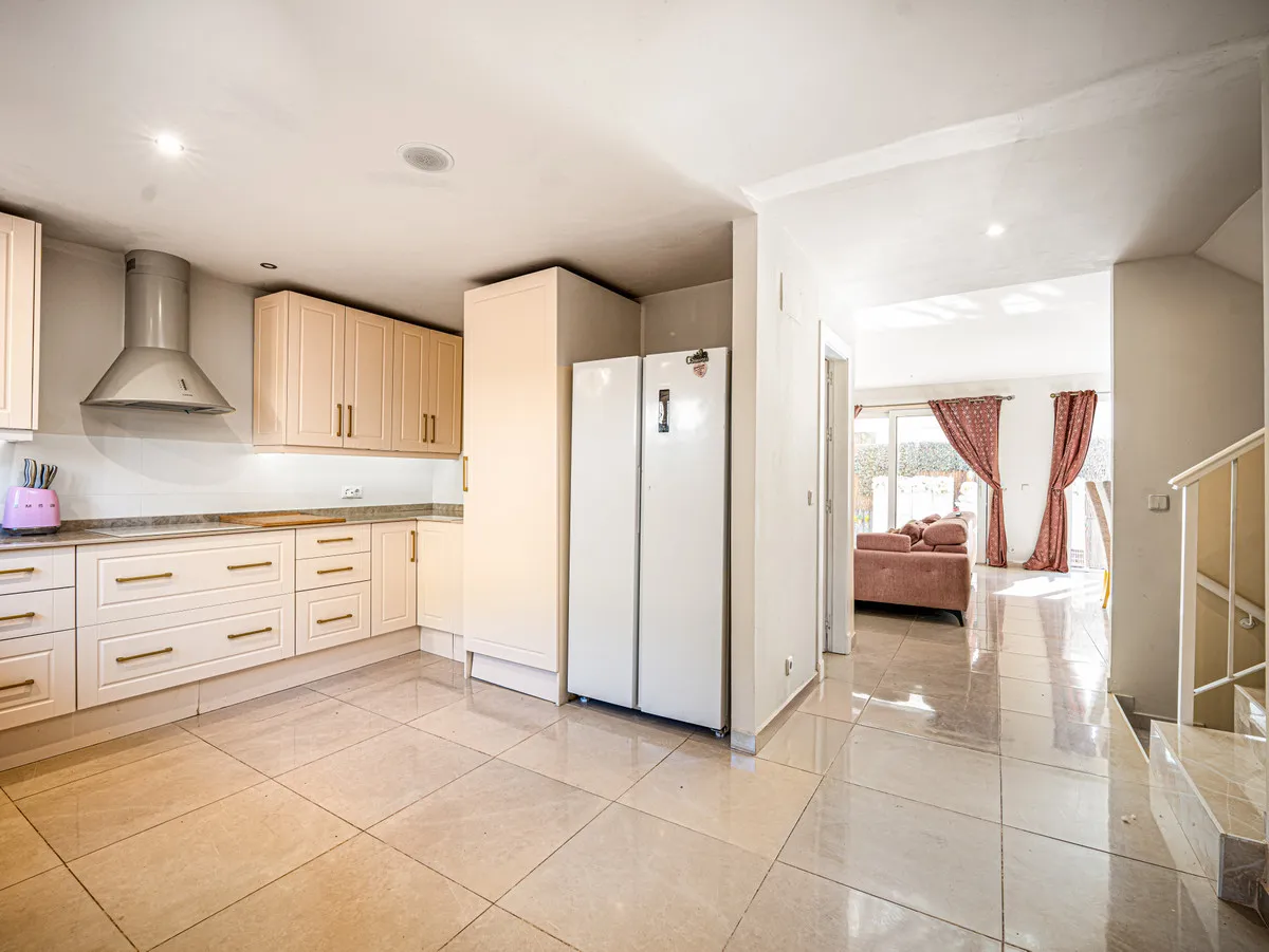 401f6080-e9fc-4917-a1e9-e78304e9ce4a