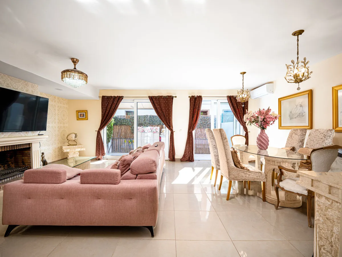 976853f1-d1b7-4ed5-be4d-4ff1e4127532