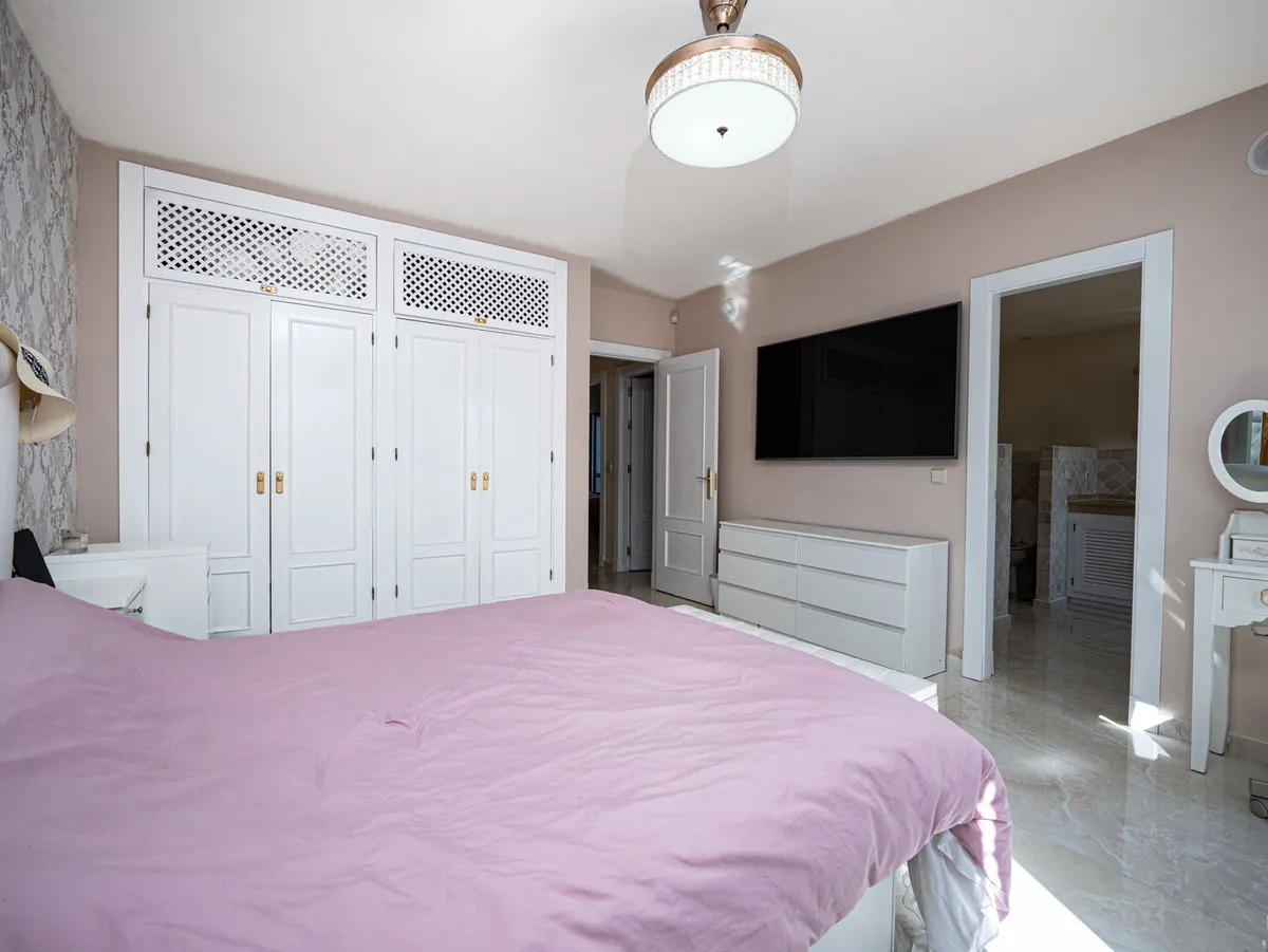 c96e9573-6744-45eb-89b8-83a2c414426a