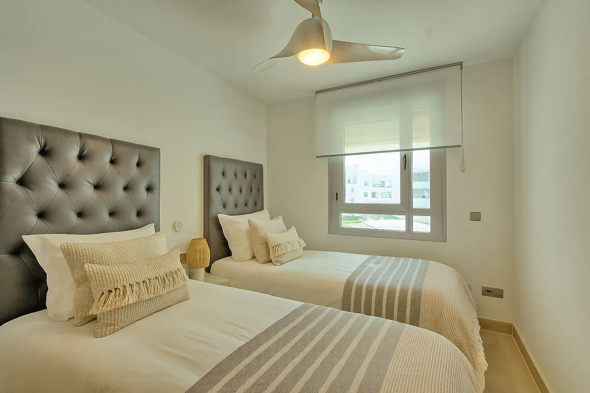 9148406f-52a1-446c-b42a-31998c990354