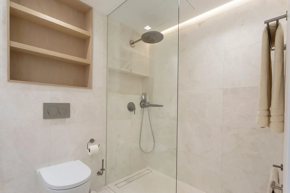 26497526-95b0-471b-bd9a-f17139c54daf