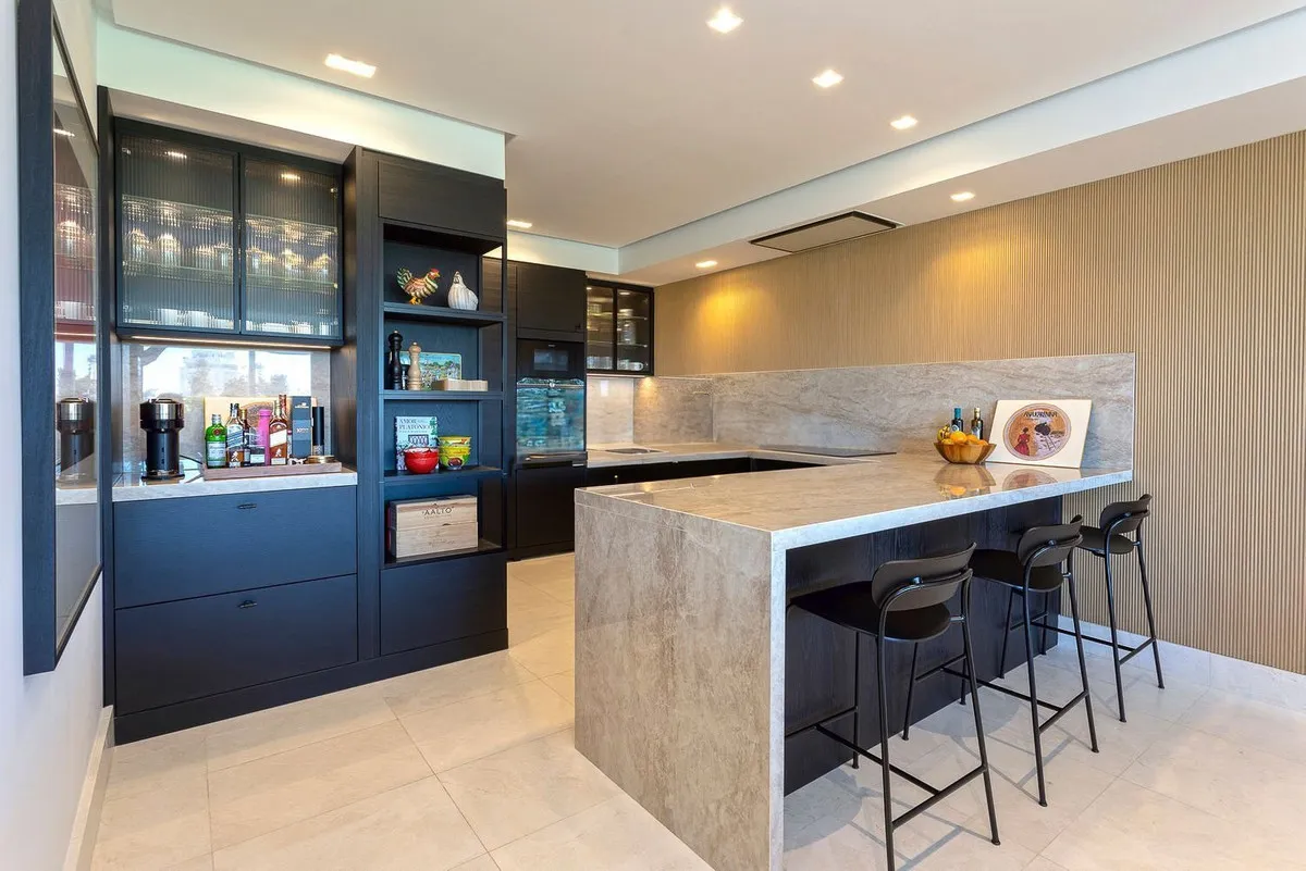 82a8c999-1b08-41fd-923d-8ac68638f44e