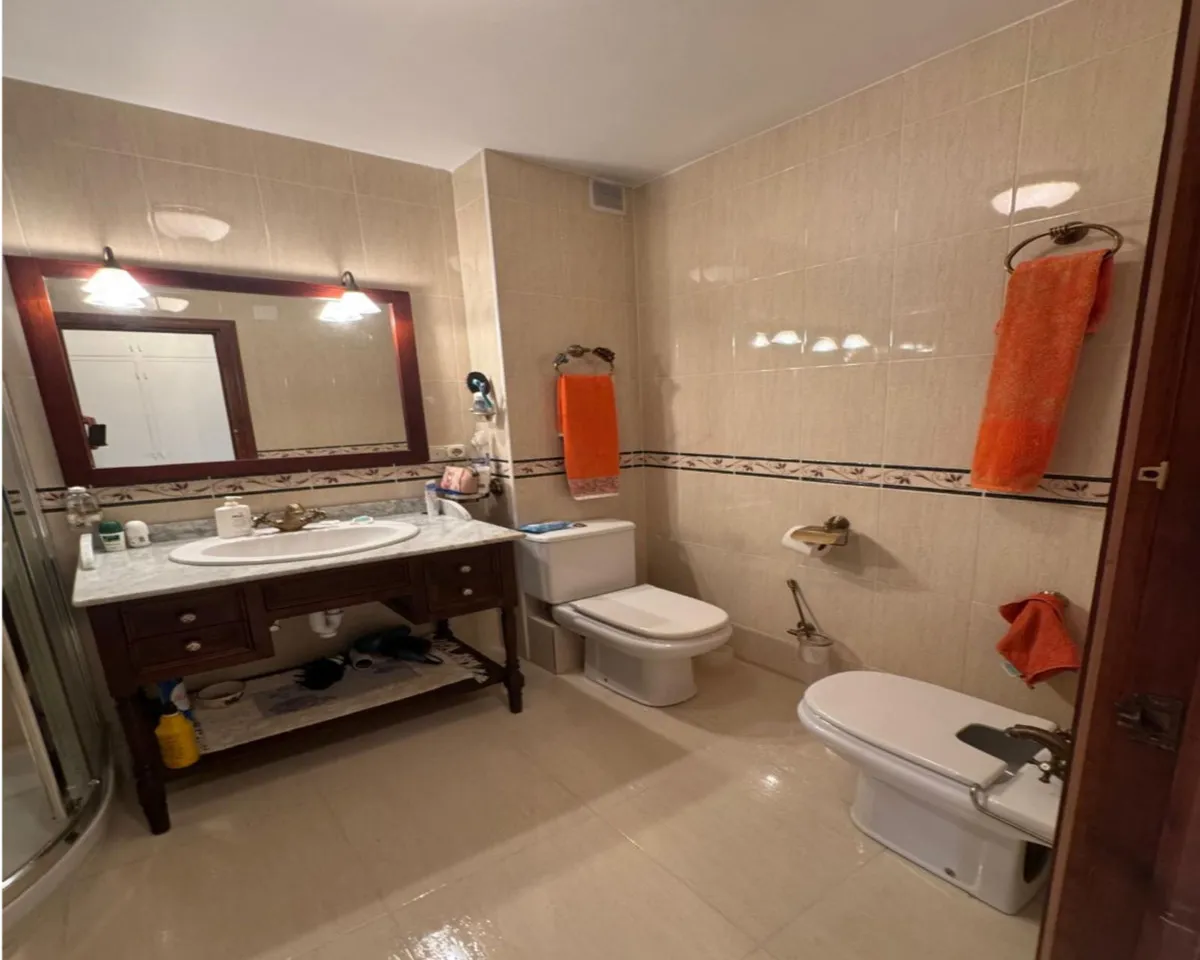 e43b76b1-a202-4d54-ae51-06527e31ca99