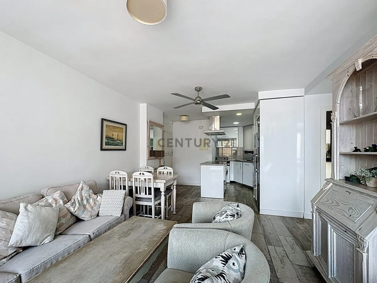 637f0d5d-baba-4cd0-941a-b69e1b01d39a