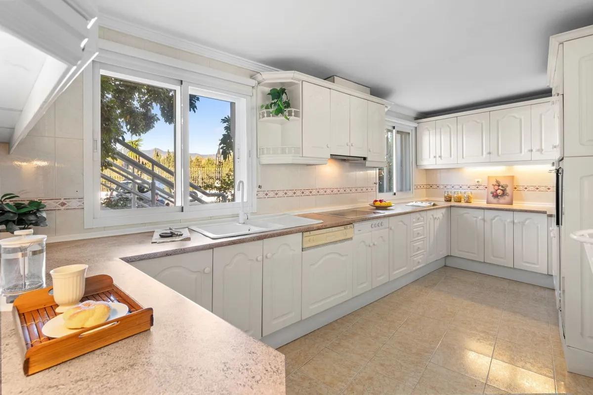 ad5a8c7a-4966-46cb-ade7-9cad2d2f7172