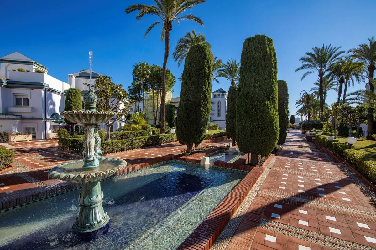 ae2d24da-a4a1-4a2a-b431-7ebdb6c9cffe