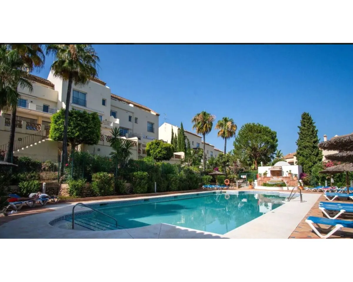 Spacious Triplex in Prime Nueva Andalucía Location