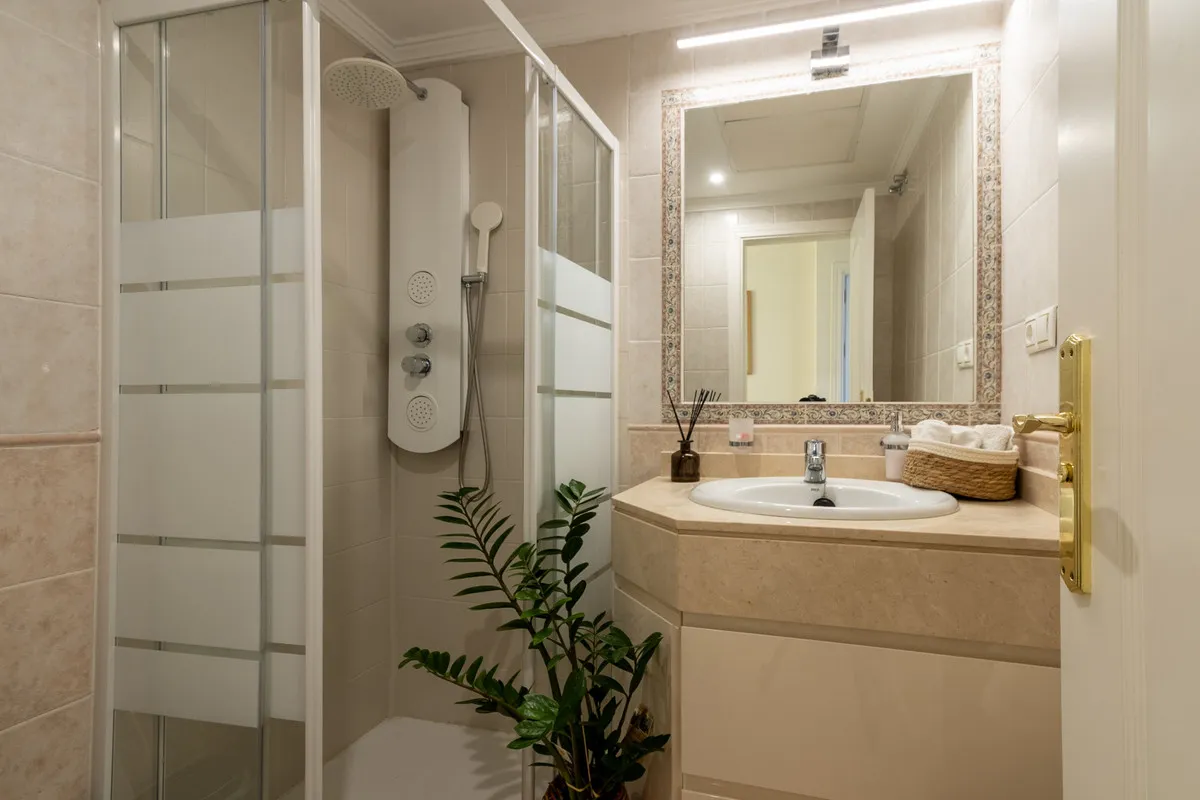 194ee77b-433e-4e0f-88b6-d5abaefe3ed0