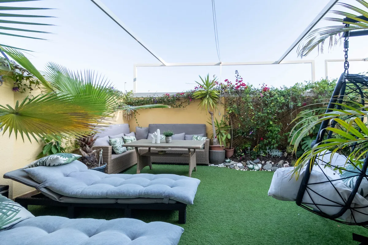 5e7051fc-9808-4ae6-8b77-0689704044d5