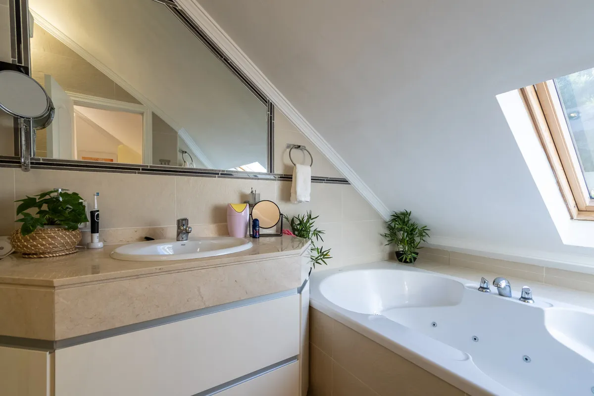 c5815aa2-a225-4e34-b979-ec2af6dd9ee2