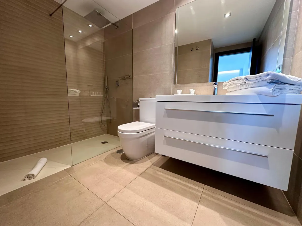 4cb7af56-a2b4-4098-ae75-ec8545a2c813