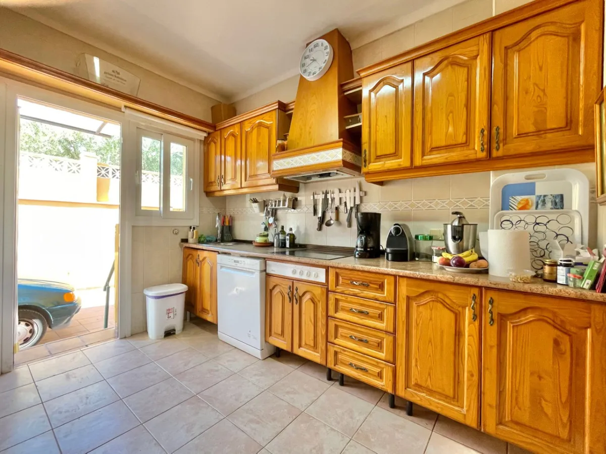 0a4a0d08-0a7a-425b-950a-fa066560f44b