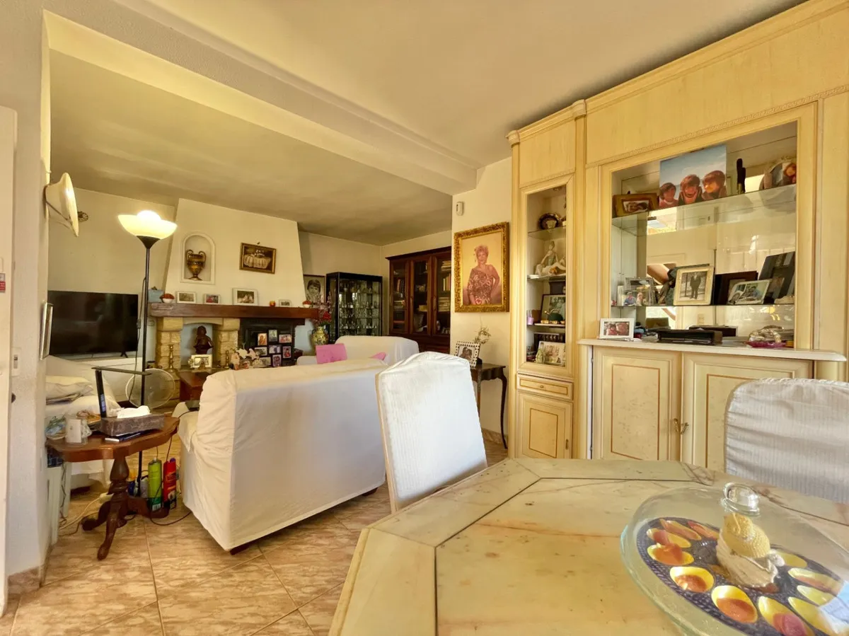 0fe086d2-68f5-414d-a680-d367cd07cd6c