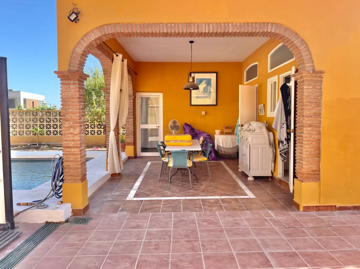 c8758065-155c-41e7-bdcf-dd4d5aed25a3