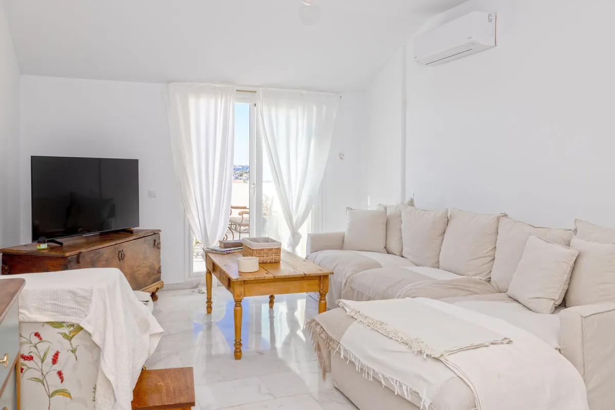 3abf647e-fa9c-4b42-ba26-9b4a822be492