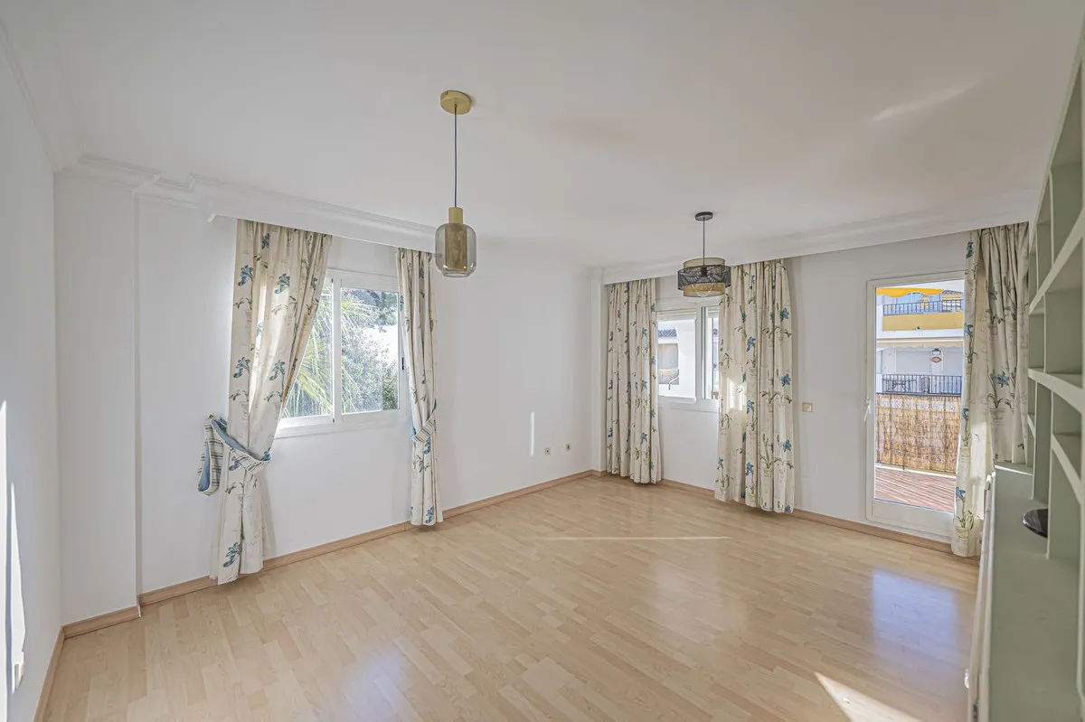 62cc8edb-638b-42a3-93ba-0f3cdd87a740