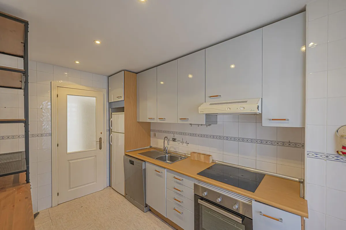 68448cc4-c6ca-4d19-b1a0-6fa0023e1642