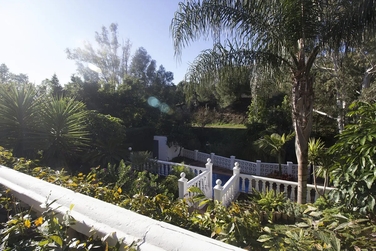 0e2d1590-5108-421b-8325-affb9e4135be