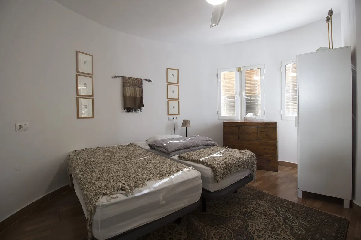 367d4f06-0fc0-4d9d-9129-c345df21e216