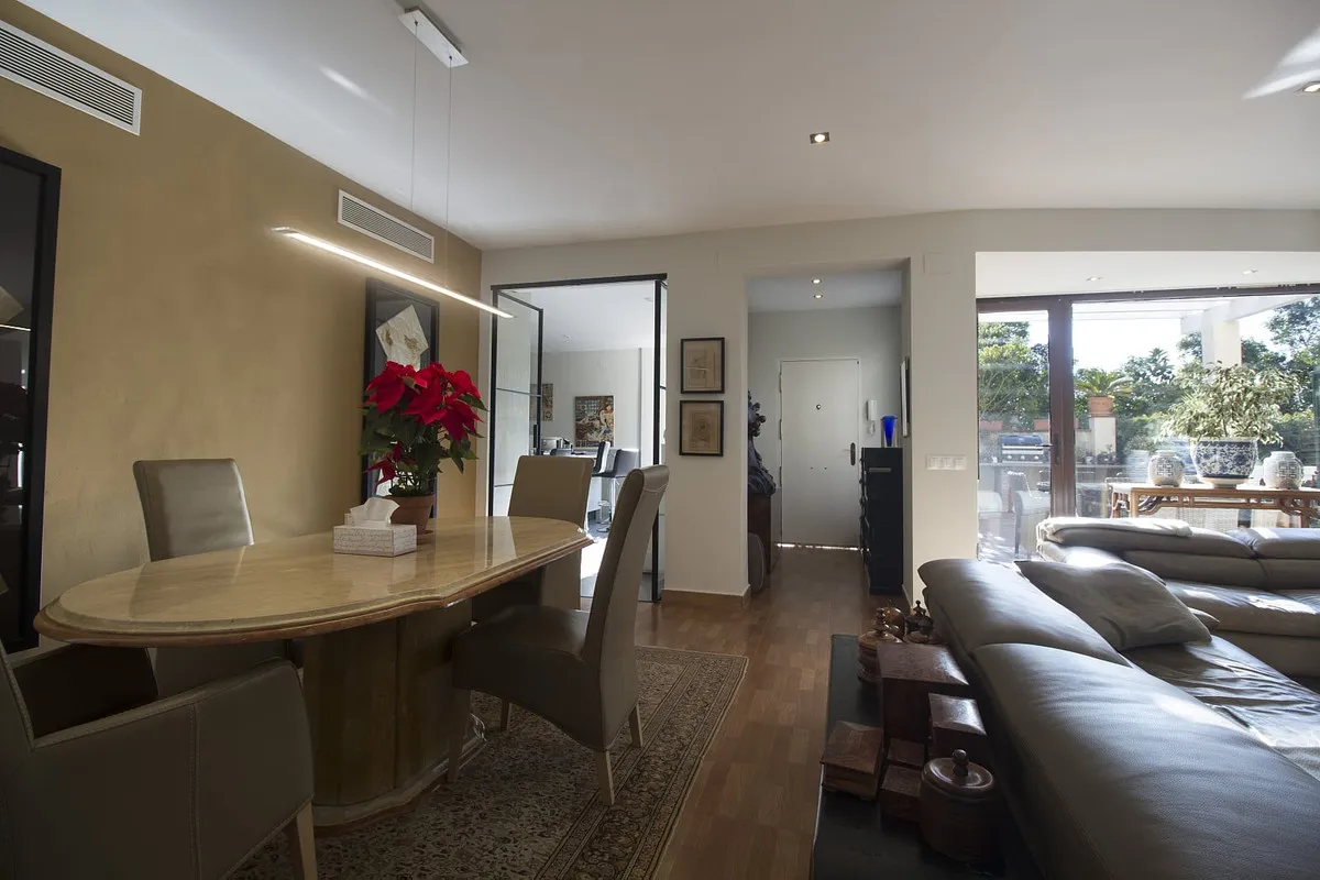 ec503217-a91f-4cfe-bf1c-b48e92962885