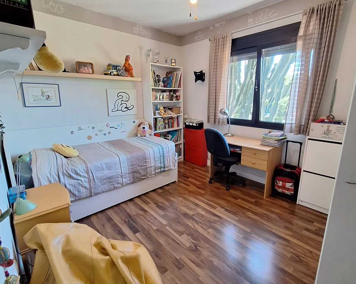 d861176e-e4c1-40fa-b058-52298a0f1f22