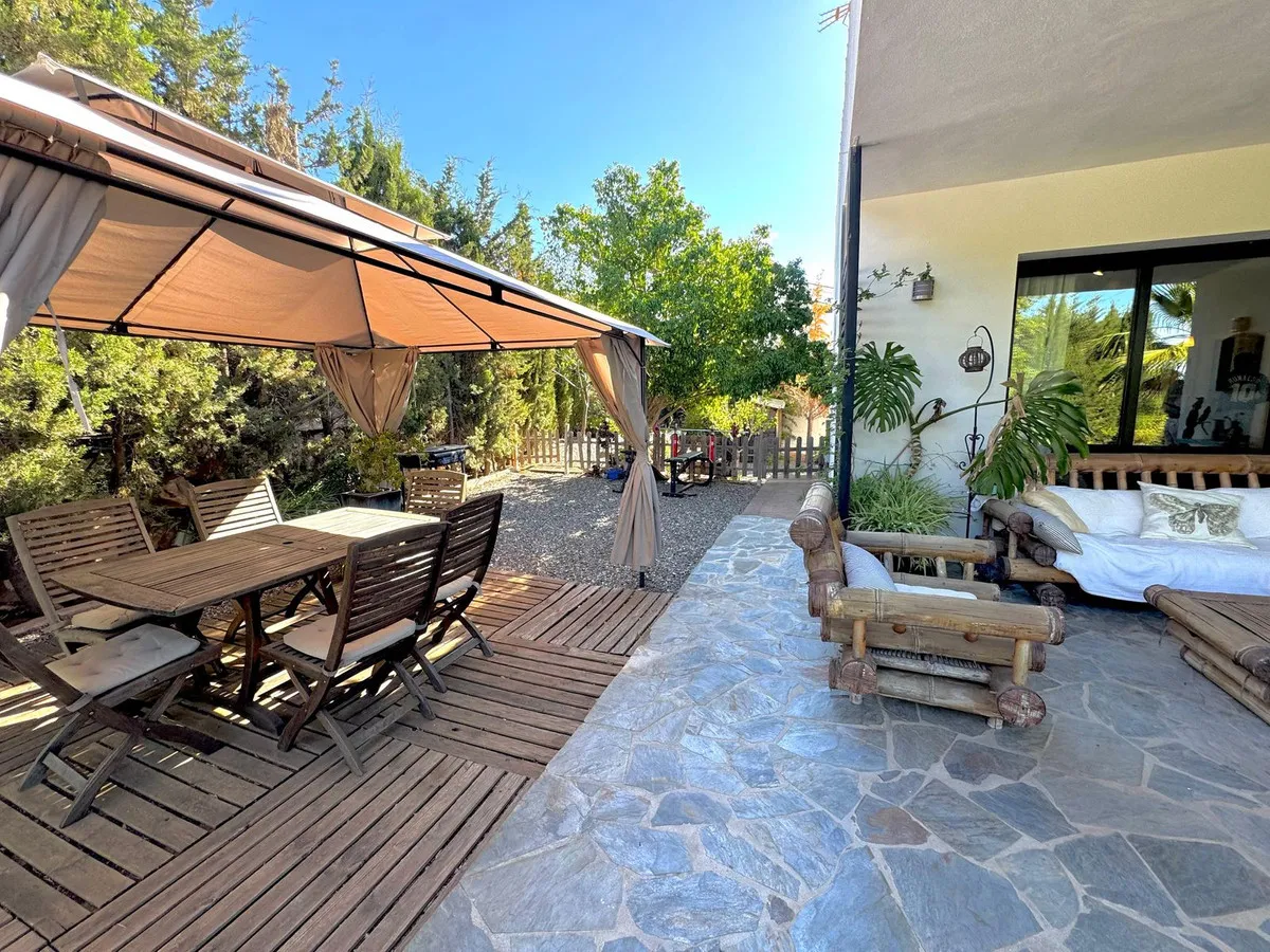 f203ff99-b545-42e1-b53c-677ad83d0f45