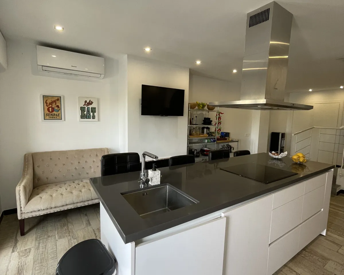 0ef2ef08-5ab9-4a85-8188-ebf828023373