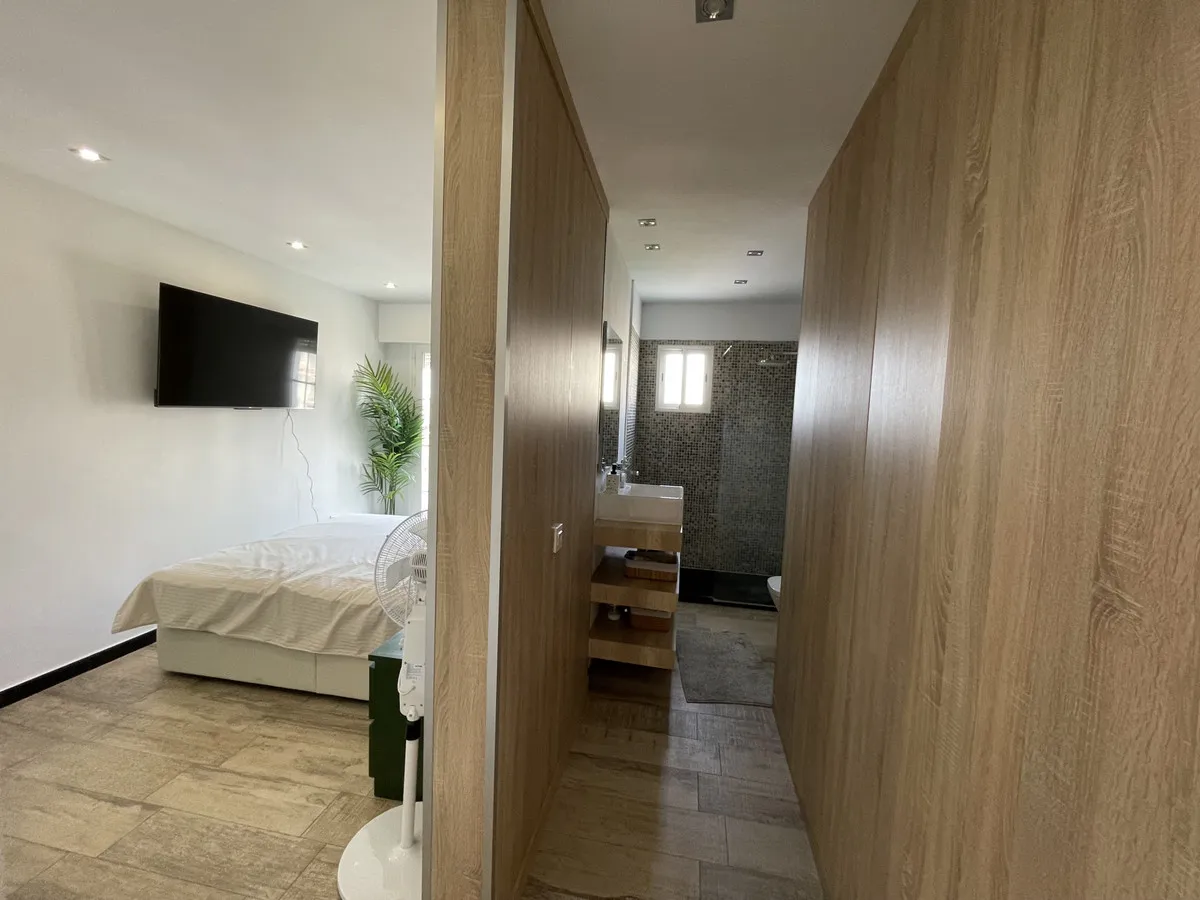 2ff65eb0-ced4-47a2-953c-f9e06256544d