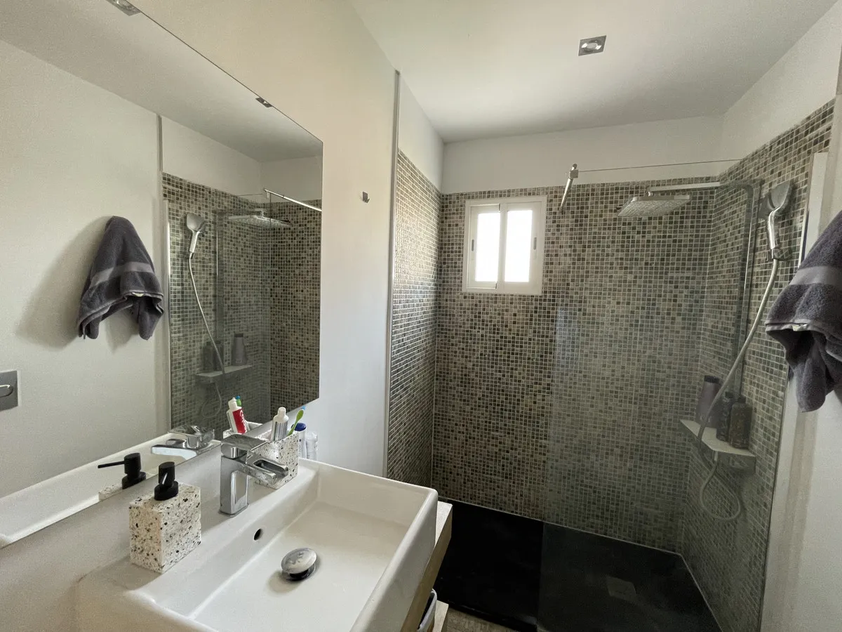 8d5a517e-5161-4da7-8a6e-b7eb695b2964