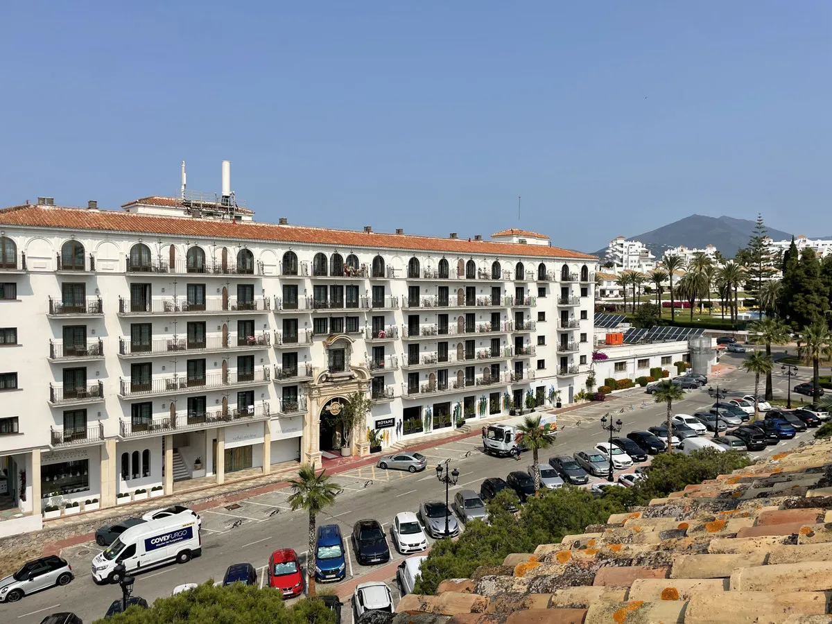 c5e15432-aa16-48a7-8d3c-b989e4954024