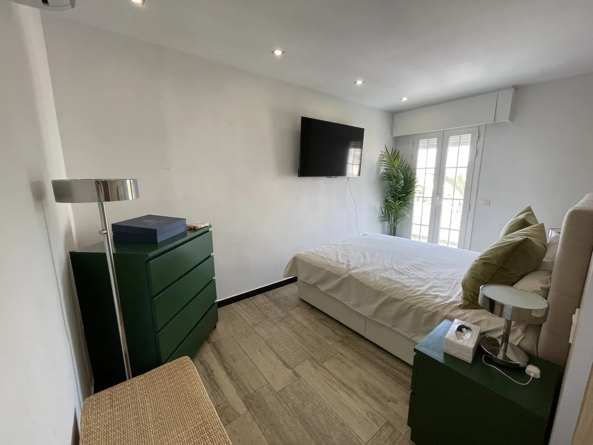 dc70d010-d1a6-42e1-be1f-e12fd49a9cfa