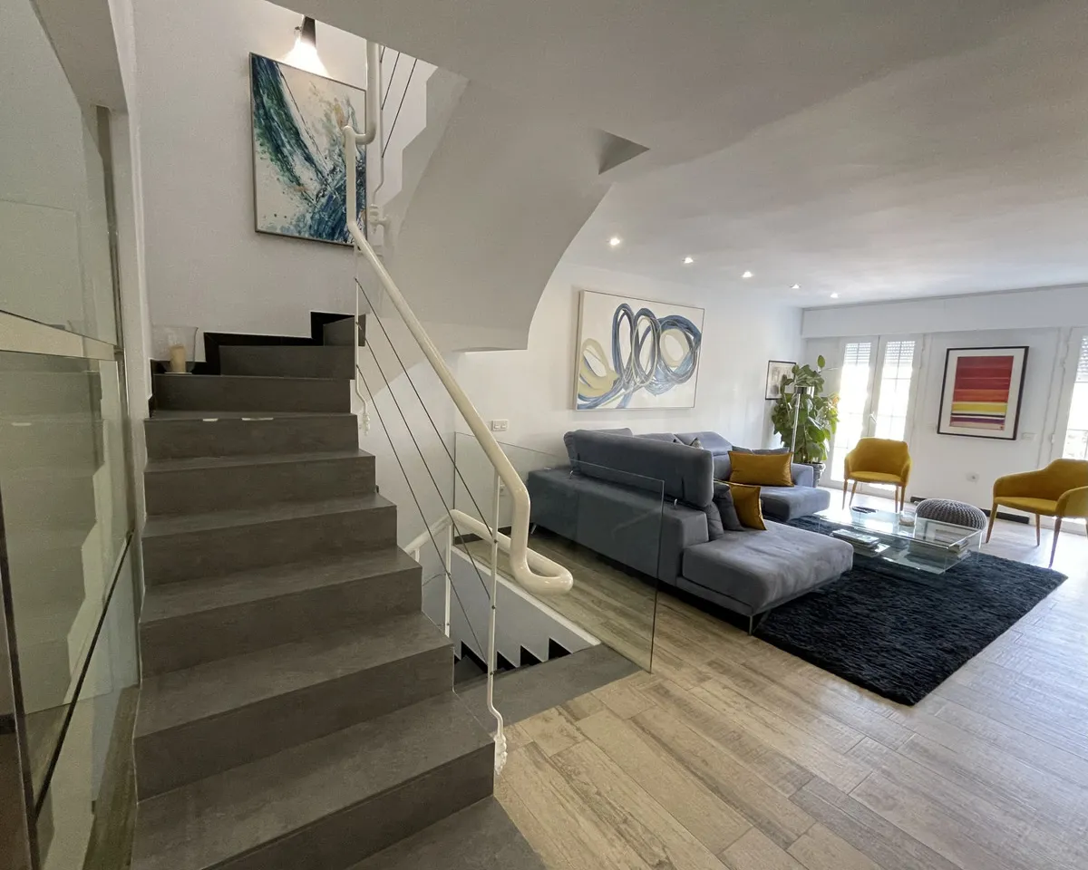 e79866e4-e8a0-45c1-a6e8-d3e32be10a63