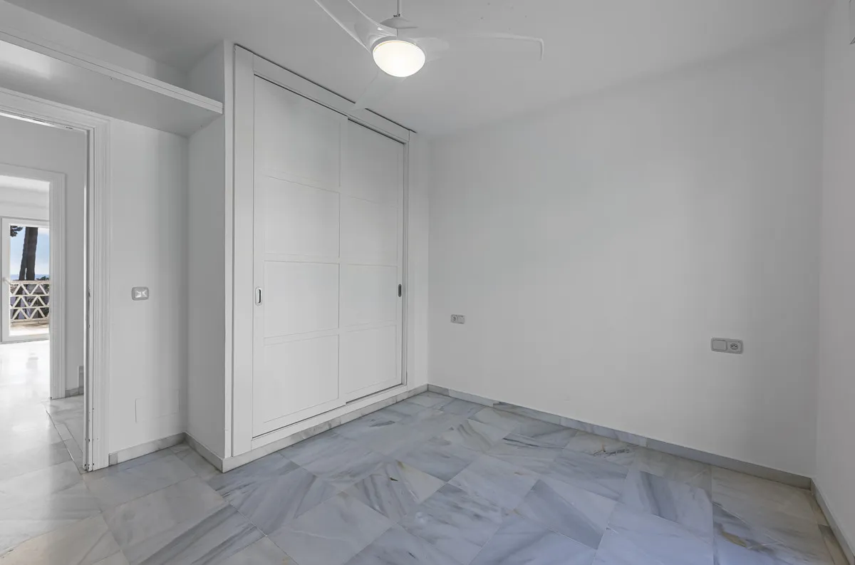 4aa71596-915f-4a33-ad1c-2883116b7884