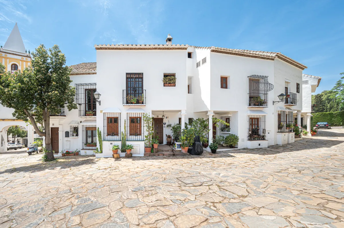 63a94481-a9ec-4023-bde1-a49a4ea43b4e