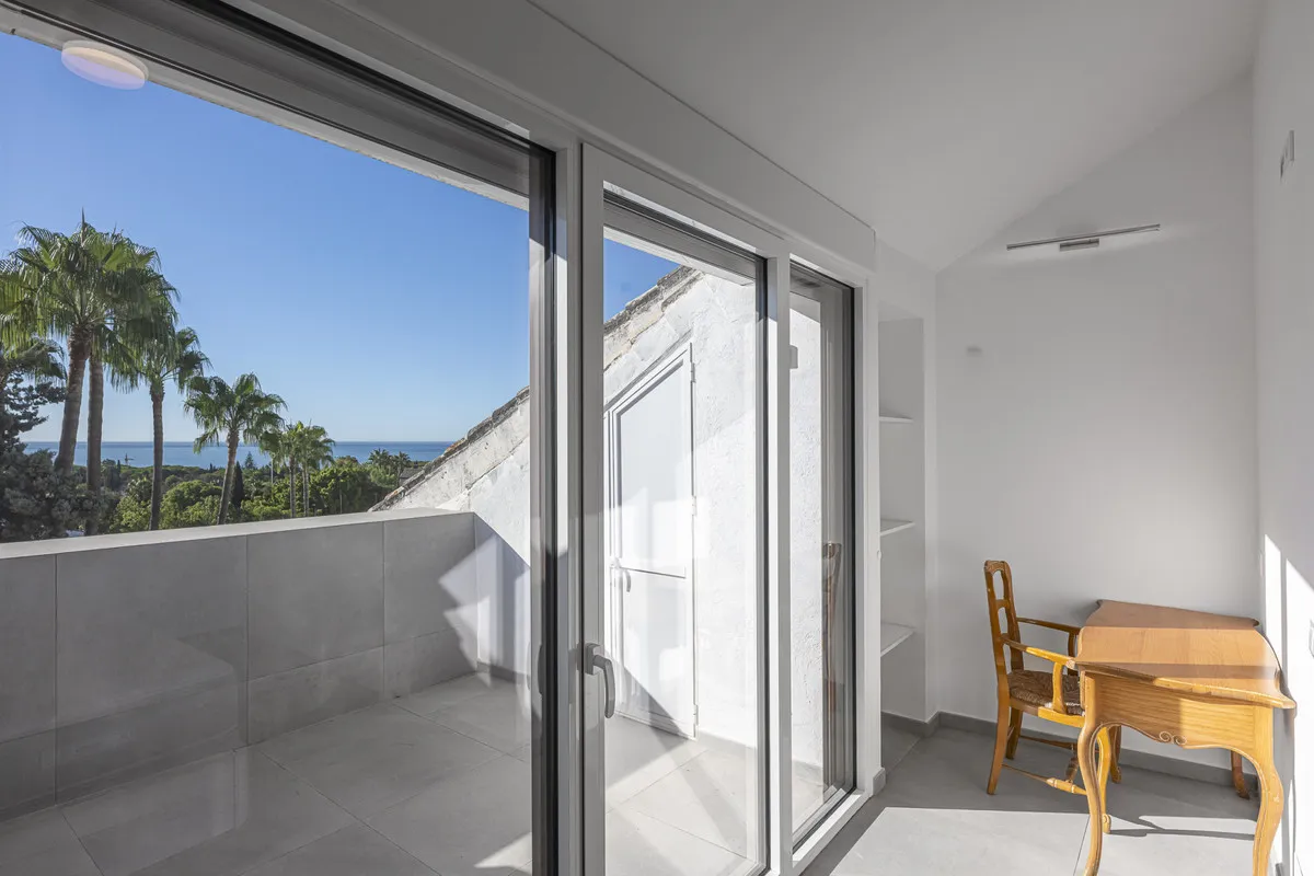 73d7333d-0447-41d6-a2c1-3fbd0ae862af