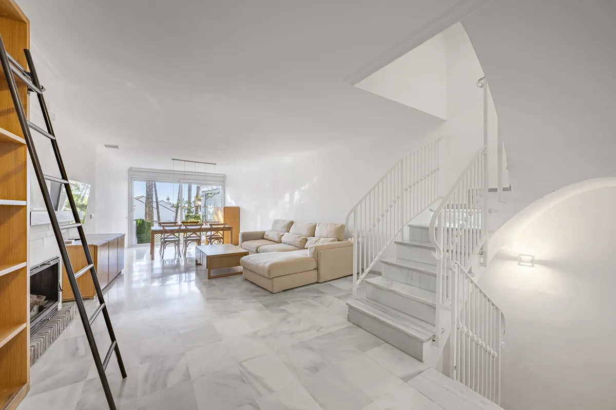 cc3c65be-cc31-43fc-856d-8fb62ed3bad1