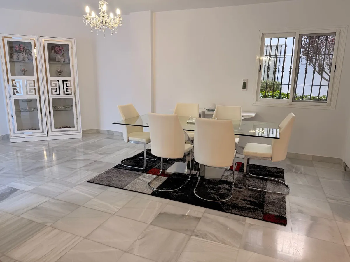 1a609f63-397d-4c43-80d1-251b644b1ec8