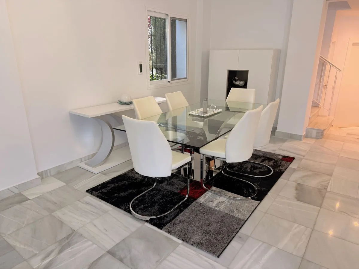 8796b3ed-b33e-49c7-9894-14d2d0351a37