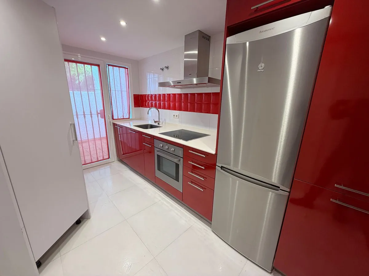 f2611494-4bd2-4db9-8e6c-82409c05f322