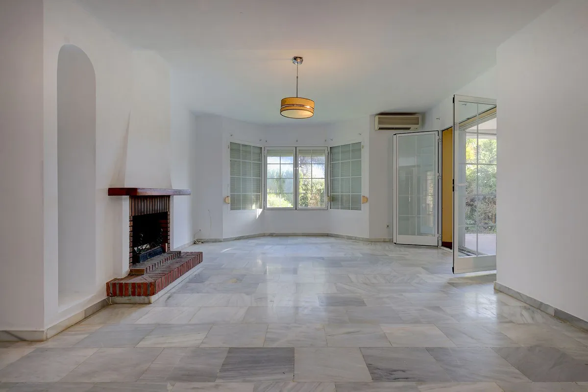 c0de3c62-885b-4b57-beb3-8f0cfbb436e2