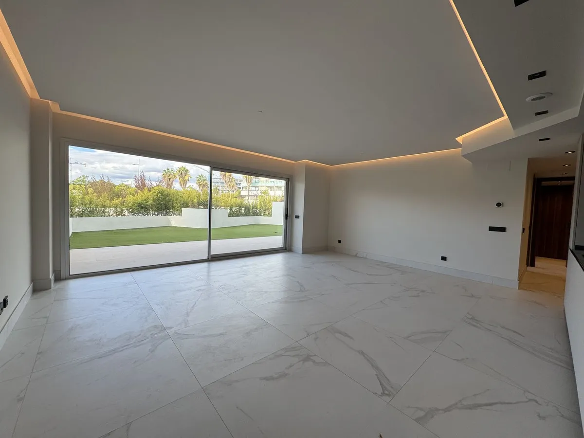 5c05e586-52c3-490c-b660-1ae4e2253c8f