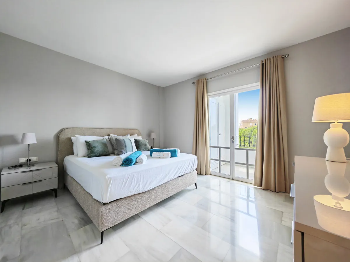 e188b2f0-1b92-4fcc-984c-76caa1ae542a