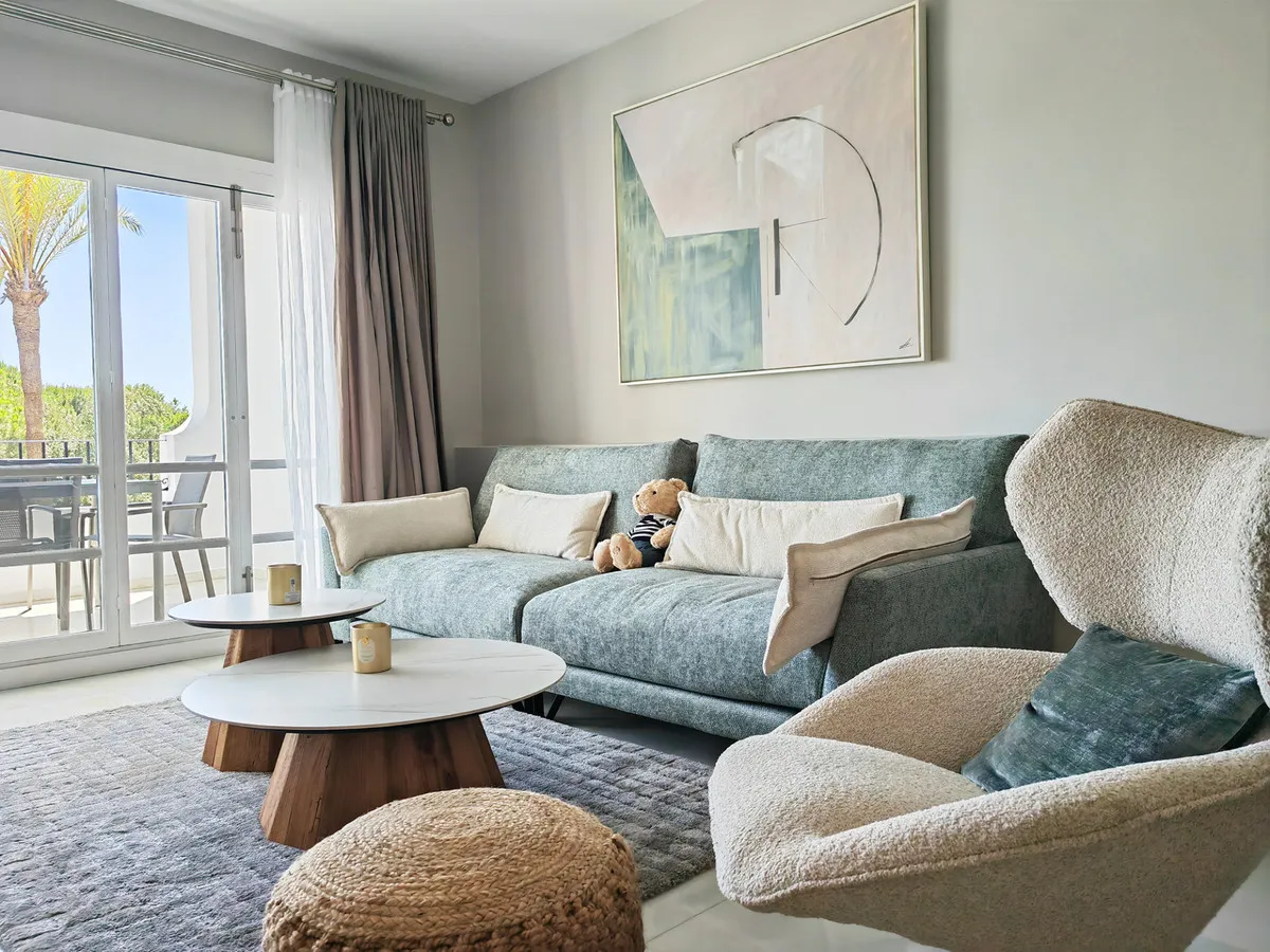 f340ec9a-f251-479a-b2b7-ca96613e33a8