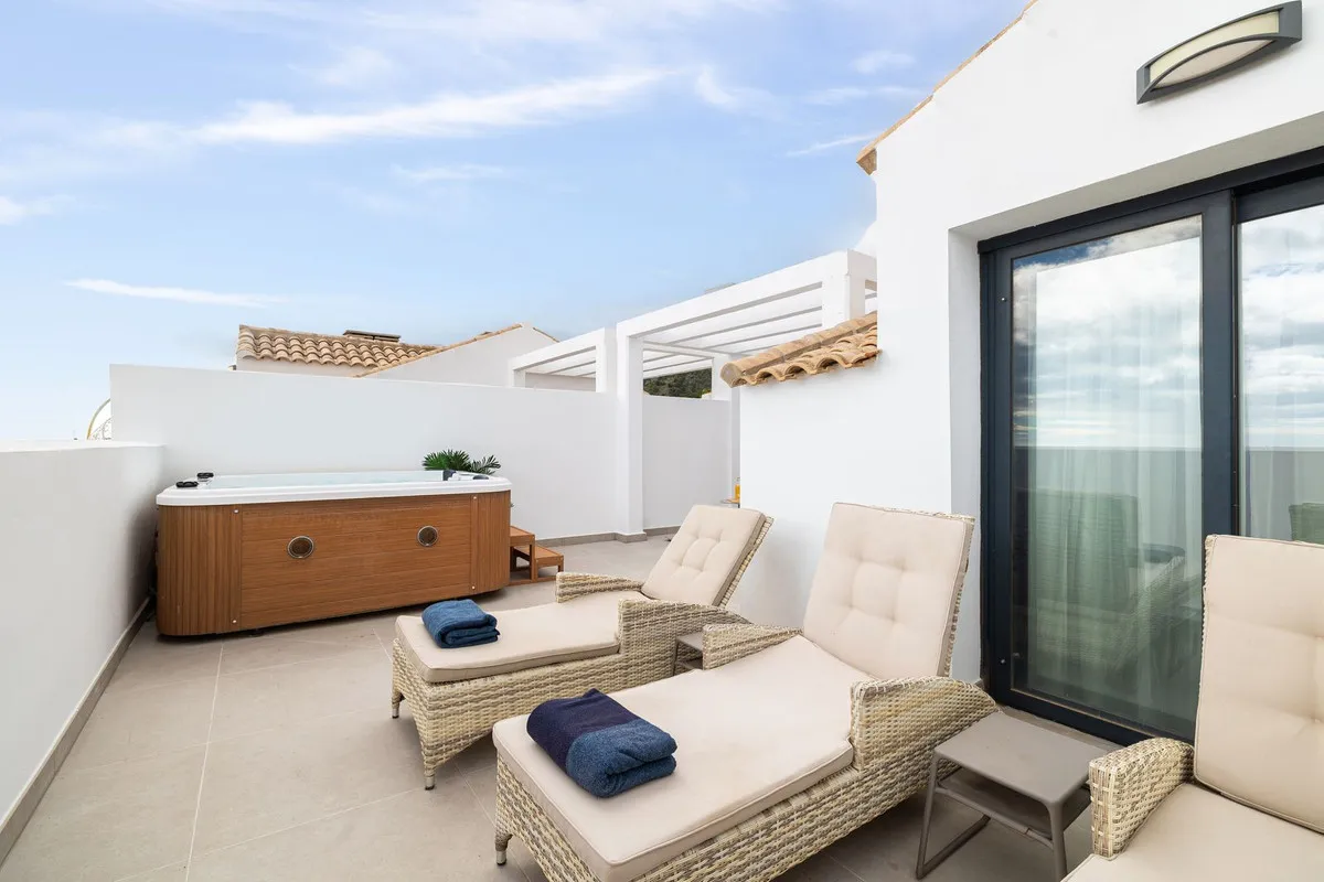 39d519aa-f19f-4946-ac7a-478469b0831f