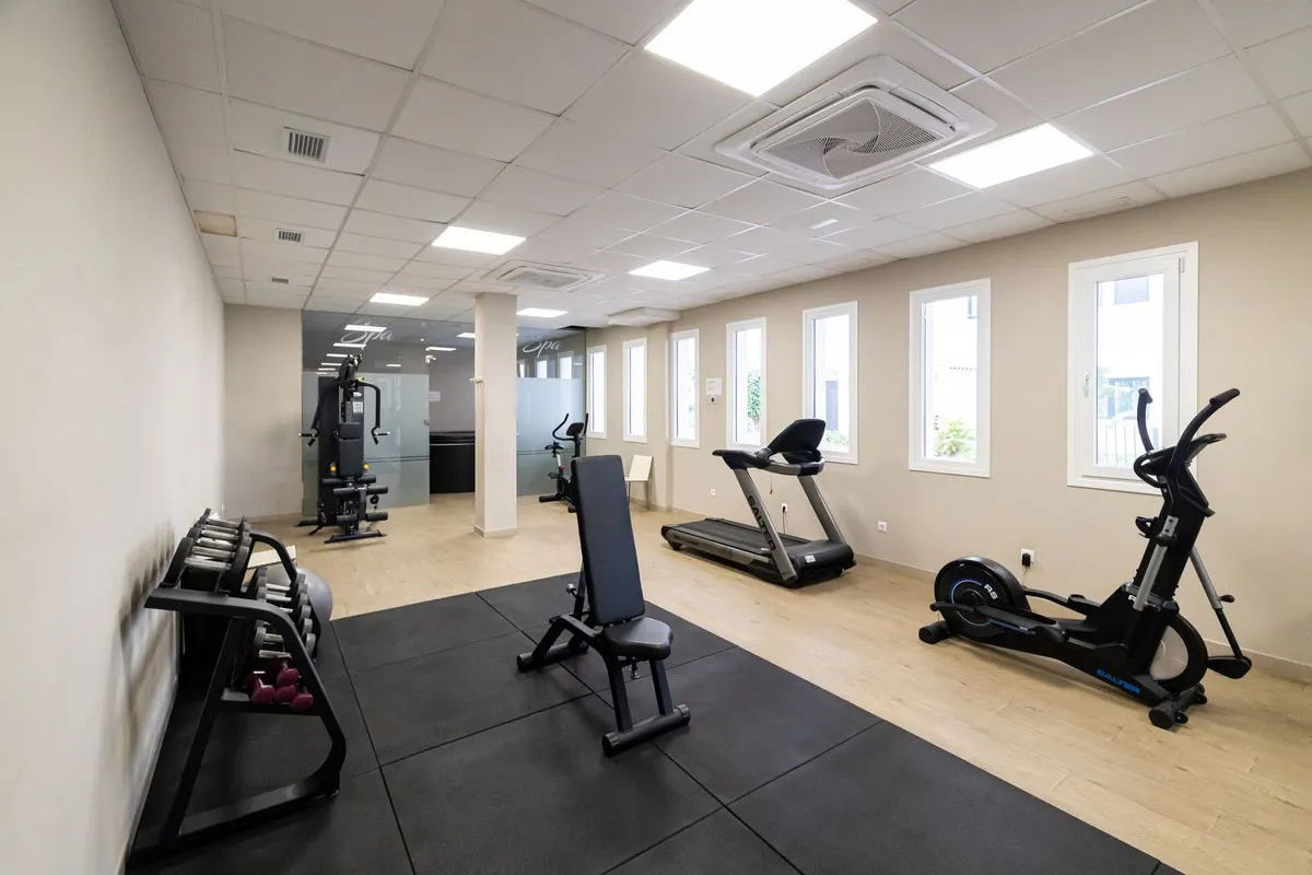 90437203-6a0b-44a7-874f-df0f2c45c1ef