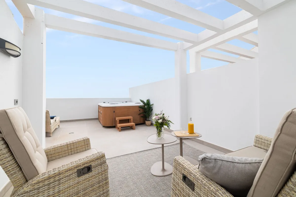 b87754b0-52bc-4ab4-92ae-e3bceffbd4f9