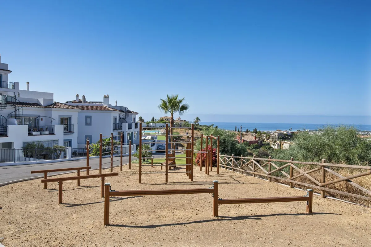 9293d476-c84a-4f30-82a3-a964e6cea625