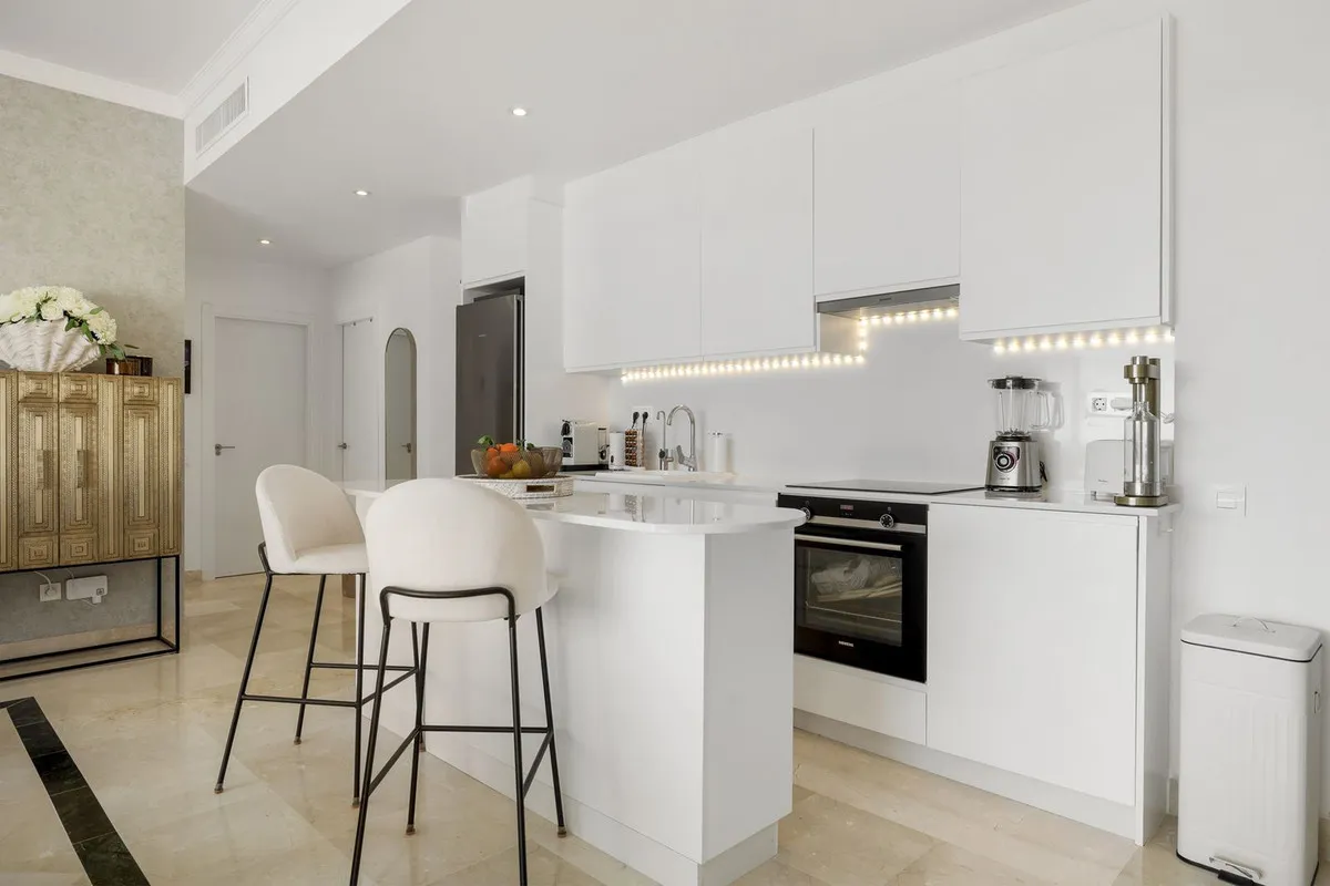 c095e23d-59d6-4ce7-8b24-fed817c863a8