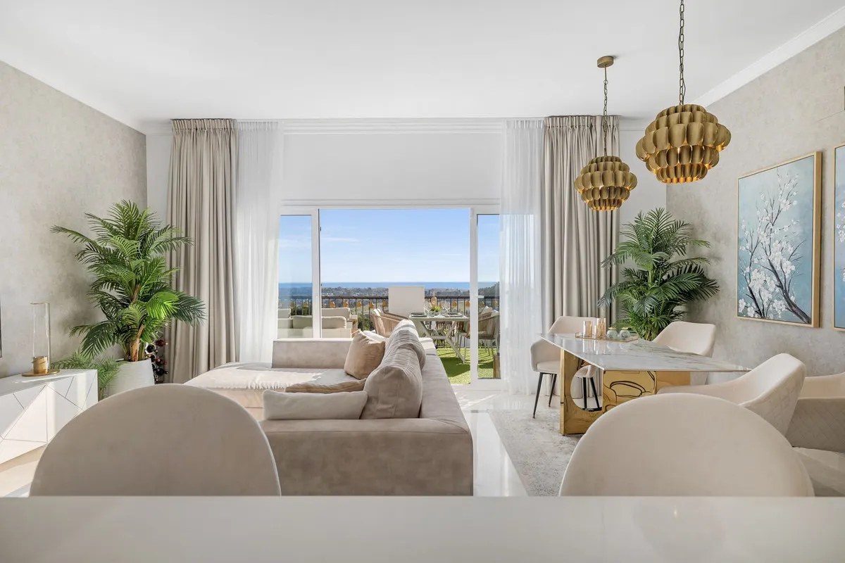 d705a467-909a-4f0a-99f5-54e6d05adead